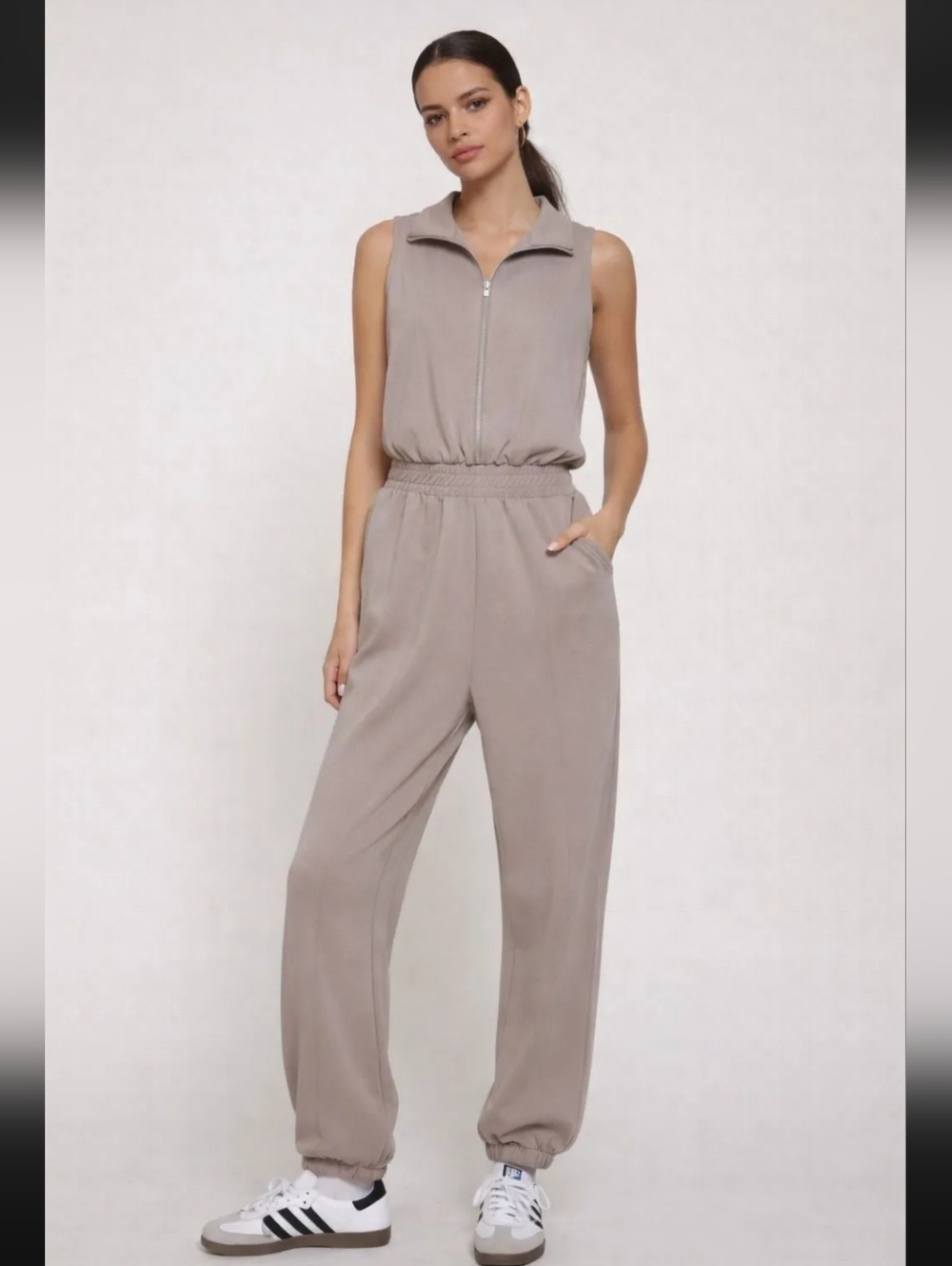 Boutique Active USA Sleeveless Tan Taupe Zip-Front Jumpsuit Small NWT Scuba